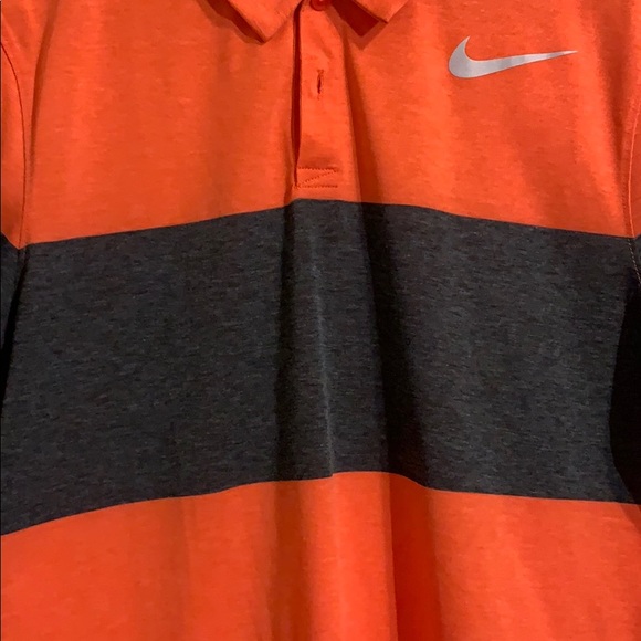 Men’s Medium Nike Golf Shirt - Picture 5 of 6